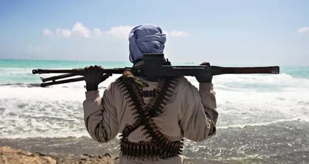 إحباط محاولة استيلاء على سفينة قبالة سواحل الصومال