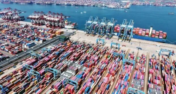 الصين تمدد تعليق الرسوم الجمركية الإضافية على السلع الأمريكية لعام كامل