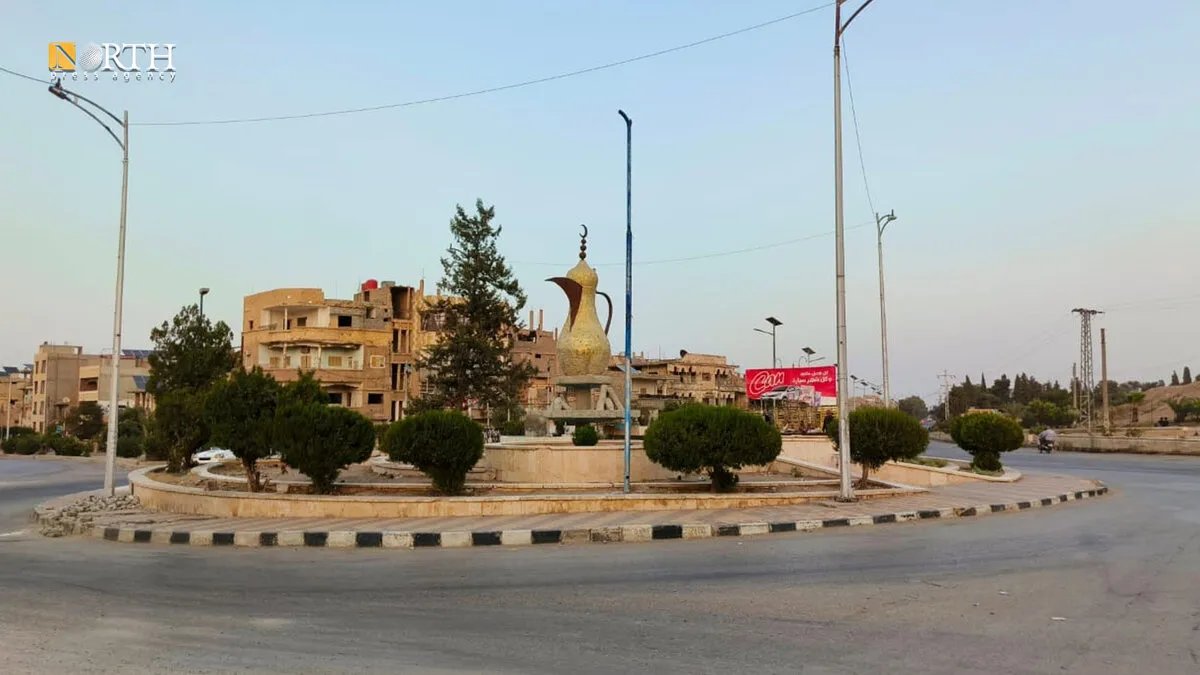 إصابة عنصر من القوات الحكومية وابنه في هجوم مسلح بمدينة دير الزور