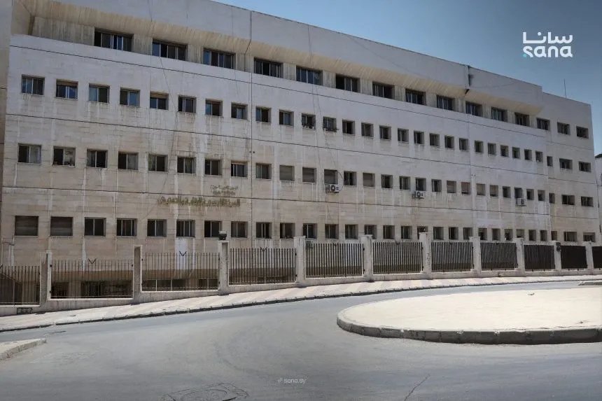 دمشق: إنهاء مهام موظفين في جهتين حكوميتين بعد اكتشاف مخالفات رقابية