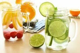 دليل شامل: أفضل المشروبات لمرضى السكري والتحكم بمستويات السكر في الدم