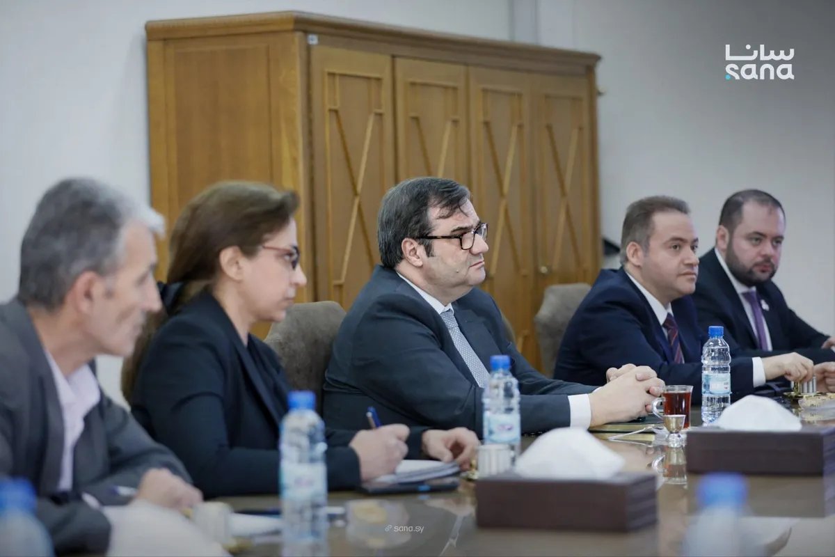 وزارة الإعلام ومصرف سوريا المركزي يستعدان لإطلاق العملة الوطنية الجديدة بحملة إعلامية