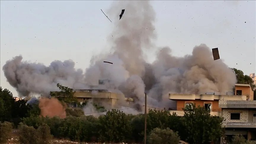 تصعيد خطير: غارات إسرائيلية مكثفة تستهدف جنوب وشرق لبنان رداً على مقتل لبناني