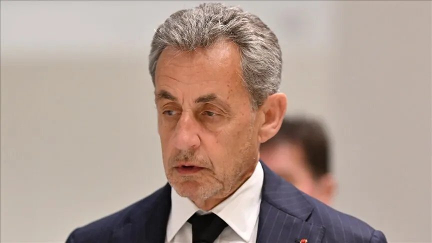 بعد 20 يومًا في السجن: الإفراج المشروط عن نيكولا ساركوزي في "قضية ليبيا"