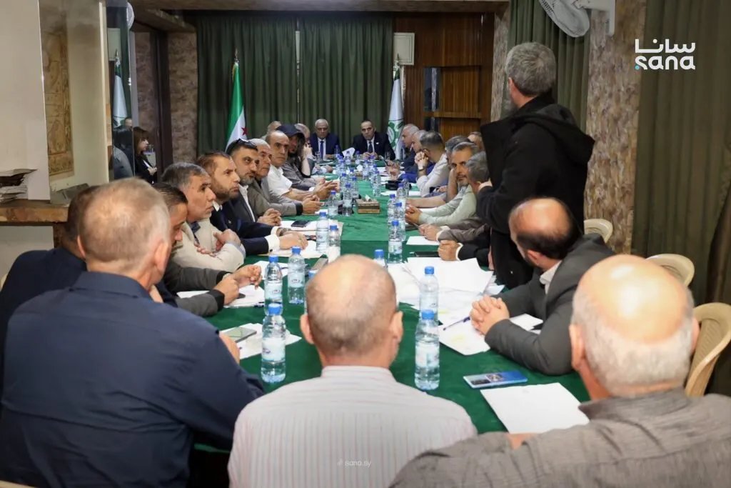 نقابة المهندسين الزراعيين في سوريا تبحث تحديات القطاع مع وزير الزراعة