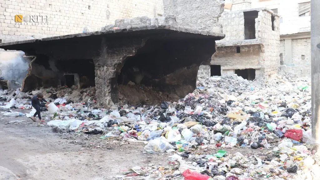تفاقم أزمة القمامة في حي صلاح الدين بحلب: السكان يشتكون من الإهمال
