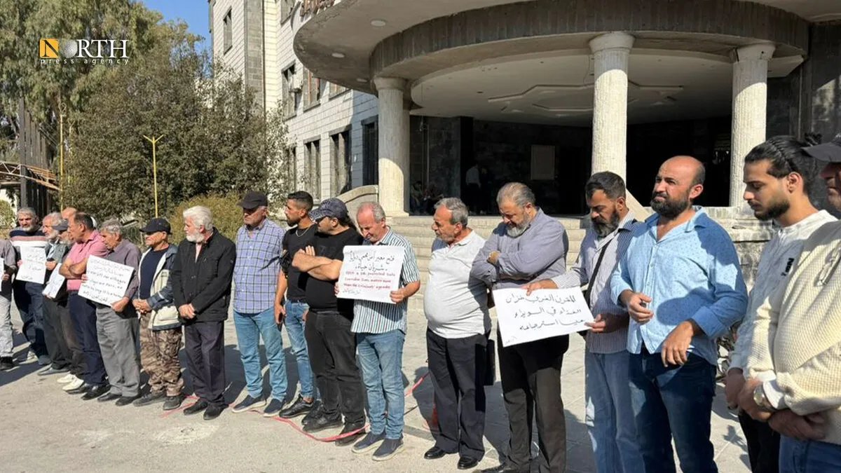 أهالي ريف السويداء الغربي ينتفضون مطالبين بالعودة إلى ديارهم