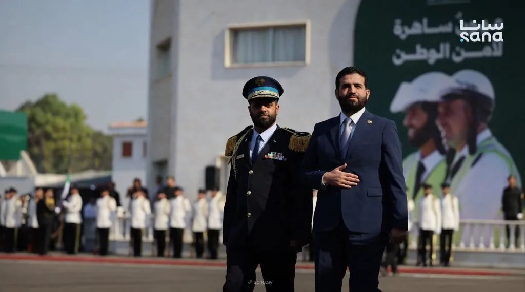 وزير الداخلية يكرم المتفوقين في قوى الأمن الداخلي بطرطوس ويحتفي بأسرة شهيد