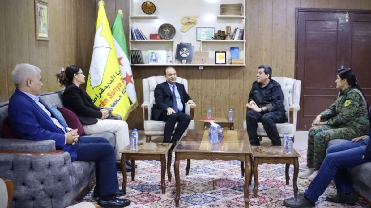 مظلوم عبدي يسرع الاندماج بعد انضمام سوريا إلى التحالف الدولي: تفاصيل جديدة حول مستقبل شمال شرق سوريا