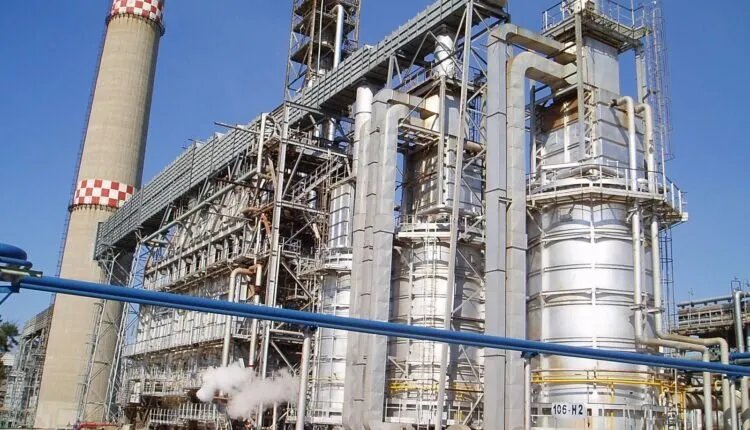 السورية للبترول تستعد لتوقيع عقود مع شركتين أمريكيتين ضمن خطة لإعادة رسم خريطة الطاقة