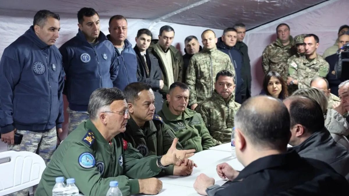 مصرع 20 جنديًا تركيًا في تحطم طائرة عسكرية قرب الحدود الأذربيجانية الجورجية