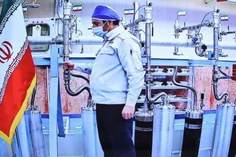 الوكالة الذرية تحث إيران على السماح بالتحقق الفوري من مخزوناتها النووية، خاصة اليورانيوم عالي التخصيب