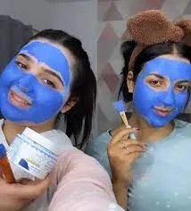 اكتشفي سر النيلة الزرقاء المغربية: لبشرة متألقة وصحية بمكونات طبيعية