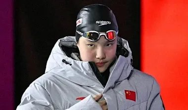 معجزة في سن الـ 13: يو زيدي تحطم الرقم القياسي الآسيوي في السباحة