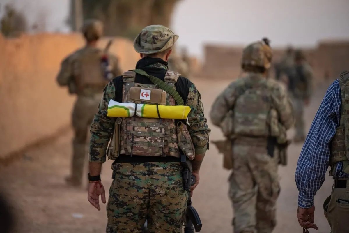 قسد تكشف عن تنفيذ أكثر من 20 عملية ضد داعش بدعم من التحالف الدولي خلال شهر