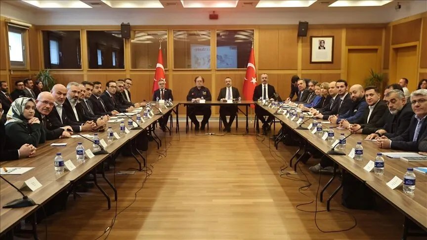 نائب وزير الخارجية التركي يبحث تعزيز التعاون الإغاثي مع منظمات عاملة في سوريا