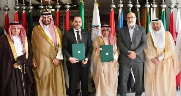 اتفاقية لتطوير السياحة السورية: توقيع برنامج تنفيذي بين وزارة السياحة والمنظمة العربية للسياحة في جدة