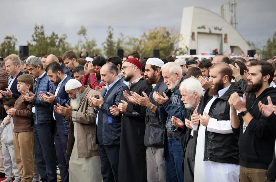 السوريون يتضرعون طلباً للغيث: إقامة صلاة الاستسقاء في مختلف المحافظات