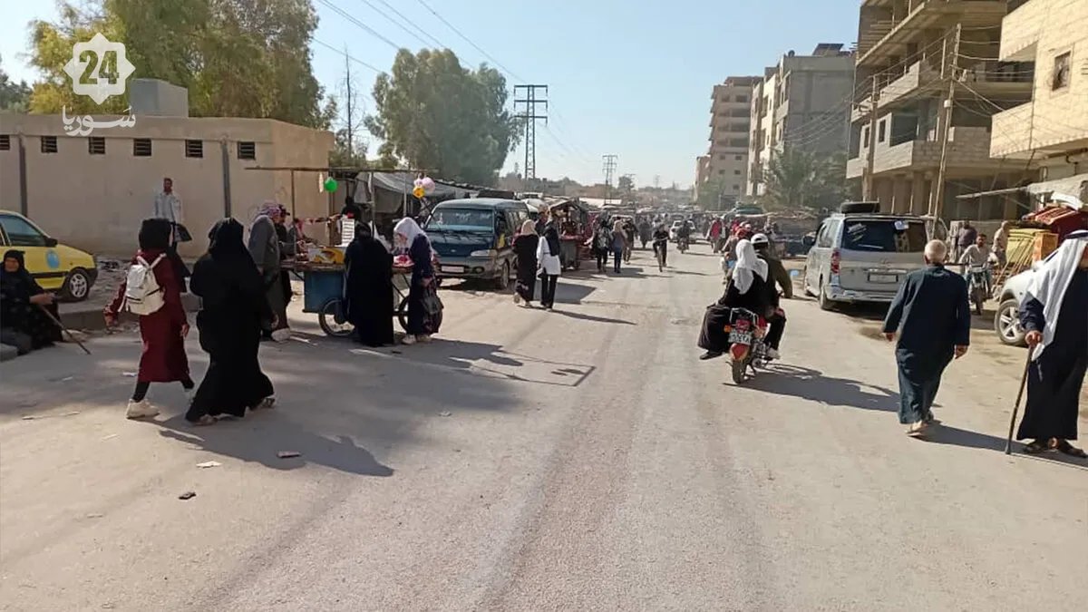 معاناة متقاعدي دير الزور تتفاقم بسبب تأخر الرواتب وشح السيولة