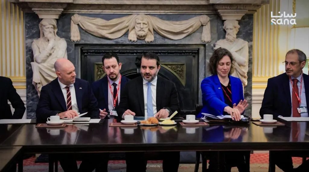 الوزير الشيباني يبحث في لندن تعزيز الاستثمارات مع رجال أعمال بريطانيين