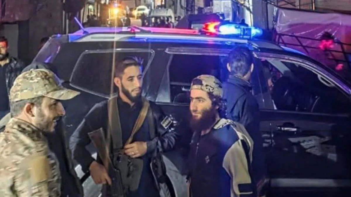 وزارة الدفاع السورية تكشف عن موقع إطلاق الصواريخ التي استهدفت حي المزة بدمشق