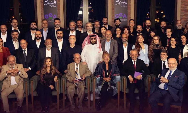 قمة فنية في الرياض تجمع نجوم الدراما السورية برعاية تركي آل الشيخ: ياسر العظمة ودريد لحام يشاركان