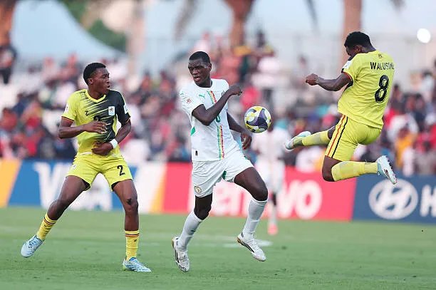 كأس العالم للناشئين: أوغندا وإنكلترا تحجزان مقعديهما في دور الـ 16