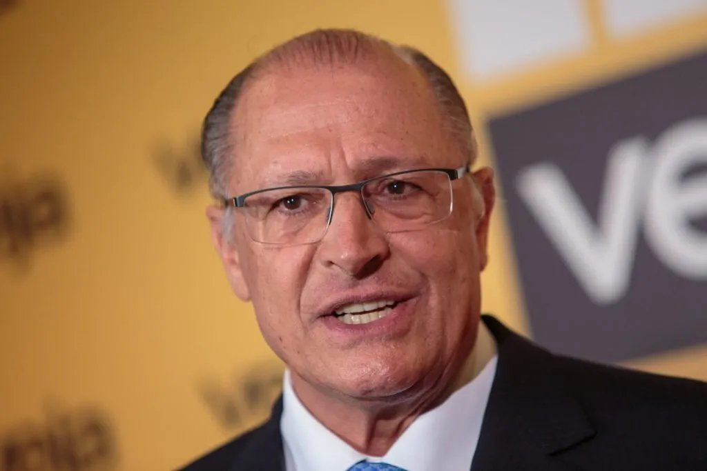 البرازيل تثمن قرار أمريكا تخفيض الرسوم الجمركية على منتجاتها وتعتبره "خطوة في الاتجاه الصحيح"