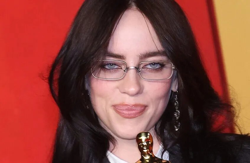 بيلي إيليش تهاجم إيلون ماسك بشدة وتصفه بـ "الجبان" بسبب ثروته الهائلة