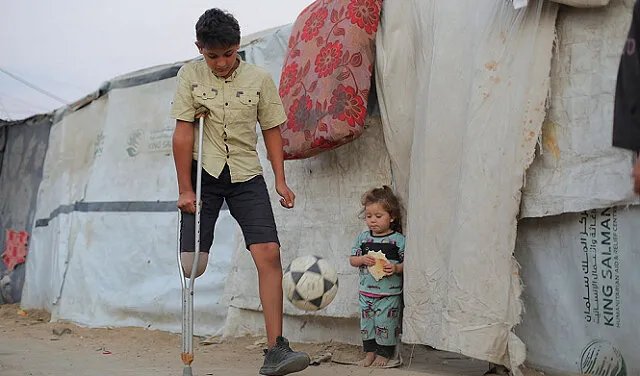 كارثة إنسانية في غزة: الصحة العالمية تكشف عن وفاة 900 مريض بسبب تأخر الإجلاء الطبي