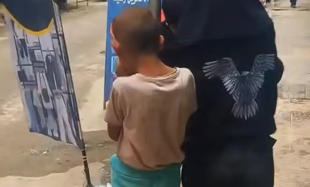 حلب: تفشي ظاهرة استنشاق مادة "الشعلة" بين الأطفال وسط غياب الرقابة