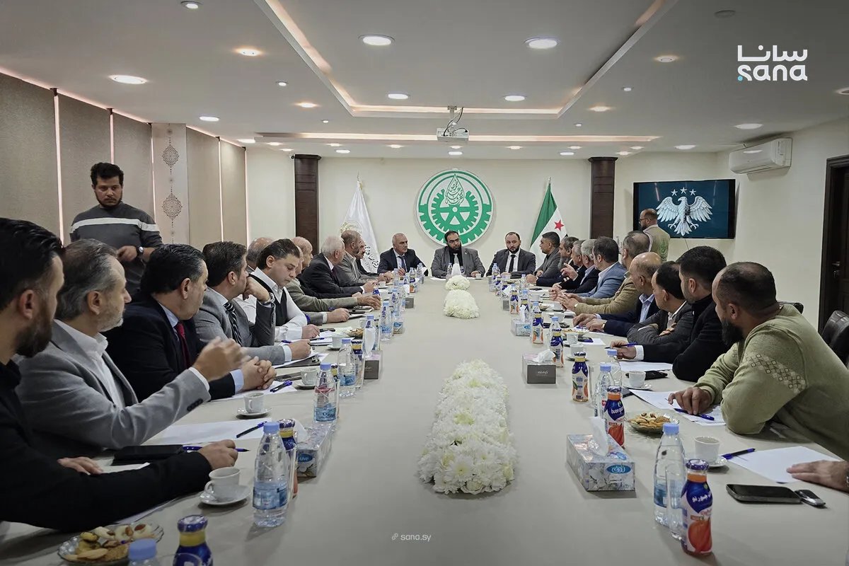 وزارة الاقتصاد تبحث تطوير الصناعة والاستثمار في حمص وتعلن عن خطط جديدة