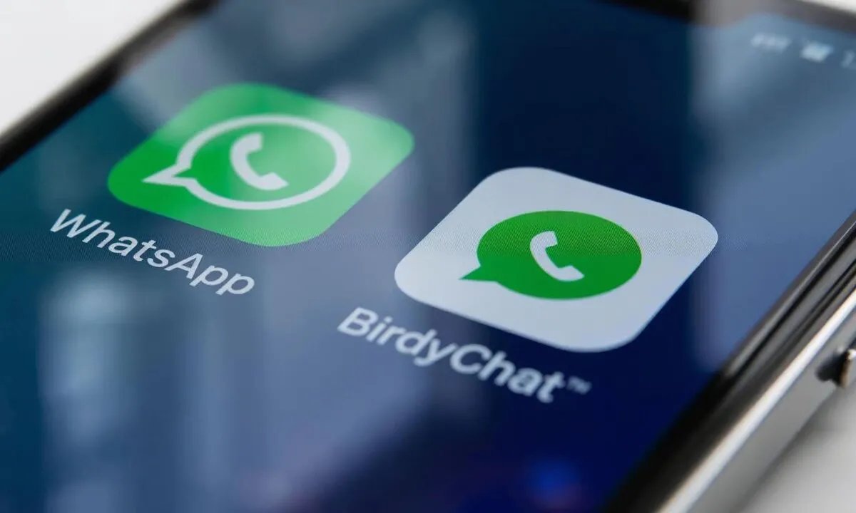 واتساب يفتح أبوابه لتطبيقات المراسلة الأخرى بميزة "الدردشة العابرة للتطبيقات"