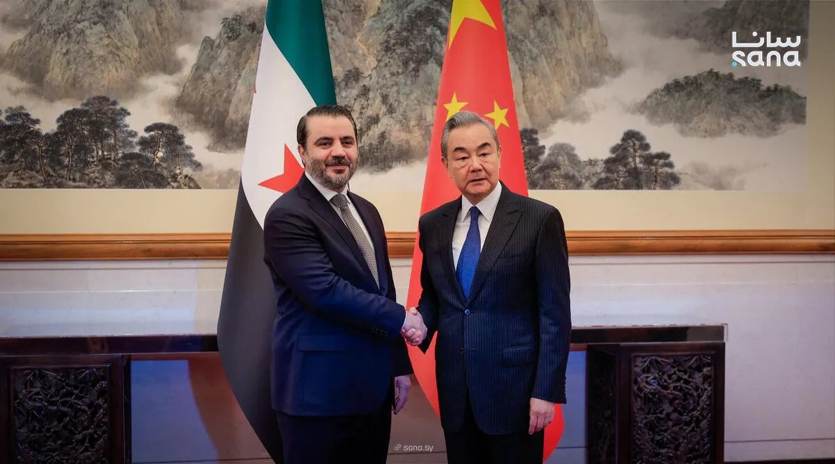 وزير الخارجية السوري يبحث مع نظيره الصيني تعزيز العلاقات الثنائية في بكين