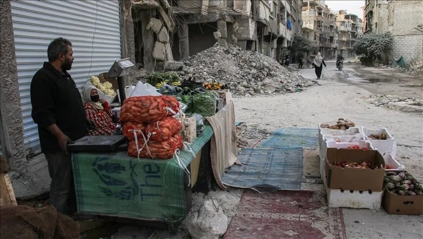 عودة الأمل إلى مخيم اليرموك: آلاف الأسر تتحدى الدمار وتعود إلى ديارها في دمشق