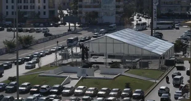 التحضيرات للقاء البابا ورؤساء الطوائف الإسلامية تكتمل في ساحة الشهداء