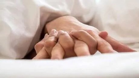 طبيب أورام يكشف: العلاقة الحميمة تقلل خطر الإصابة بسرطان البروستاتا بنسبة 20%