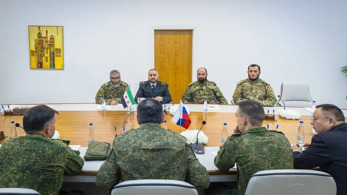 وفد عسكري سوري روسي يتفقد الحدود مع إسرائيل وسط توترات متصاعدة