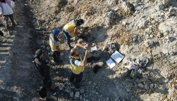 اكتشاف جثث عشرة أشخاص في موقع عسكري تابع للنظام السابق بريف دمشق