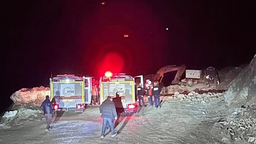 انهيار منجم حديد في تركيا: عمليات بحث مكثفة عن مدير مفقود في ولاية سيواس