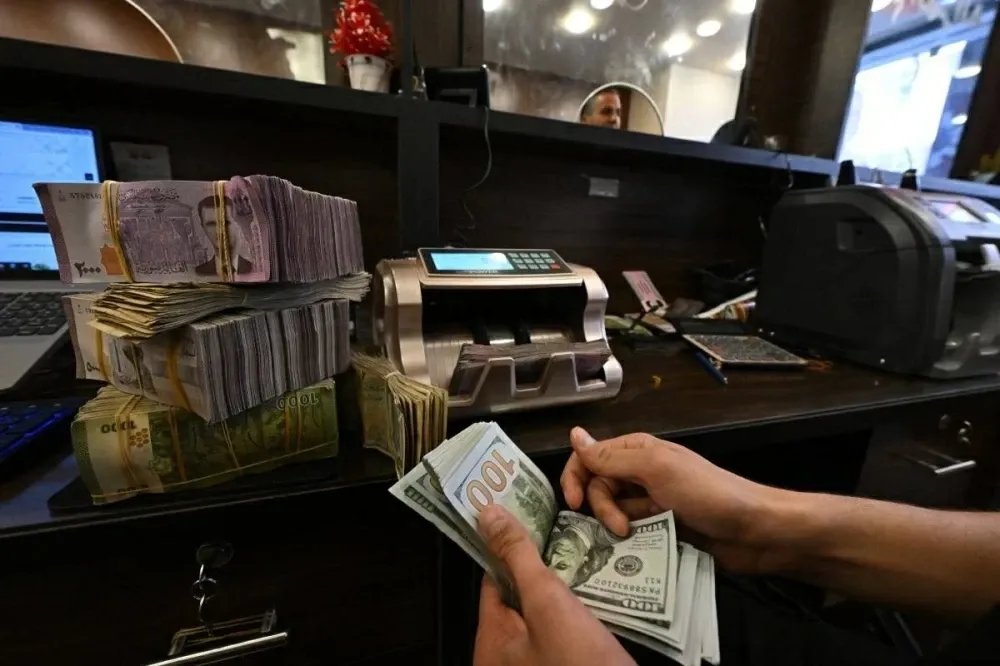 تذبذب مستمر: أسعار صرف الليرة السورية مقابل العملات الأجنبية اليوم الثلاثاء