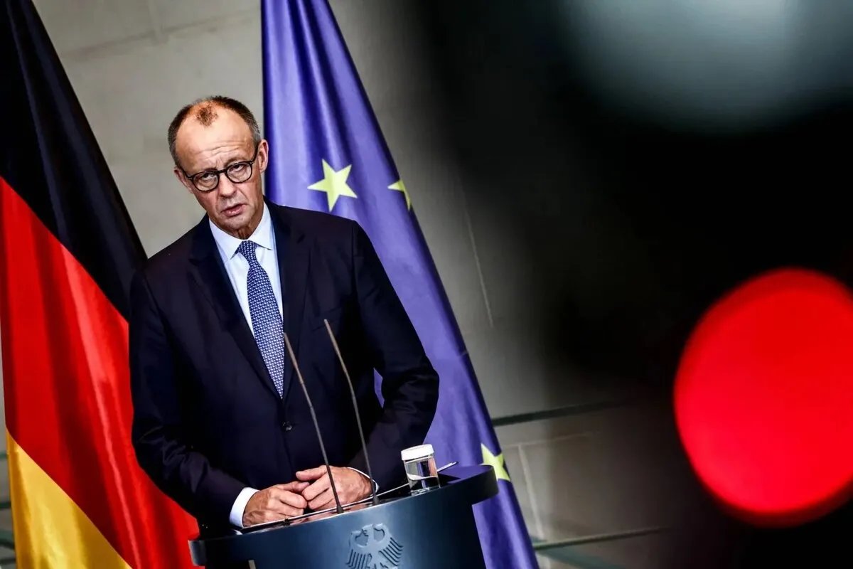 ماكرون وستارمر يلتقيان ميرتس في برلين لبحث السيادة الرقمية الأوروبية