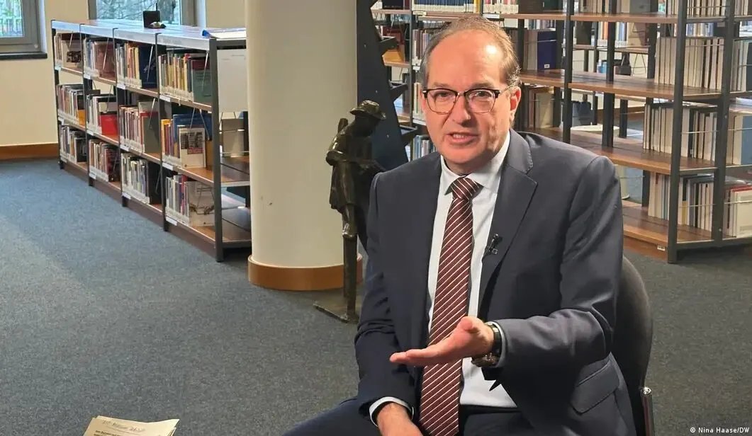 وزير الداخلية الألماني: حق اللجوء مصون ومكافحة استغلاله أولوية