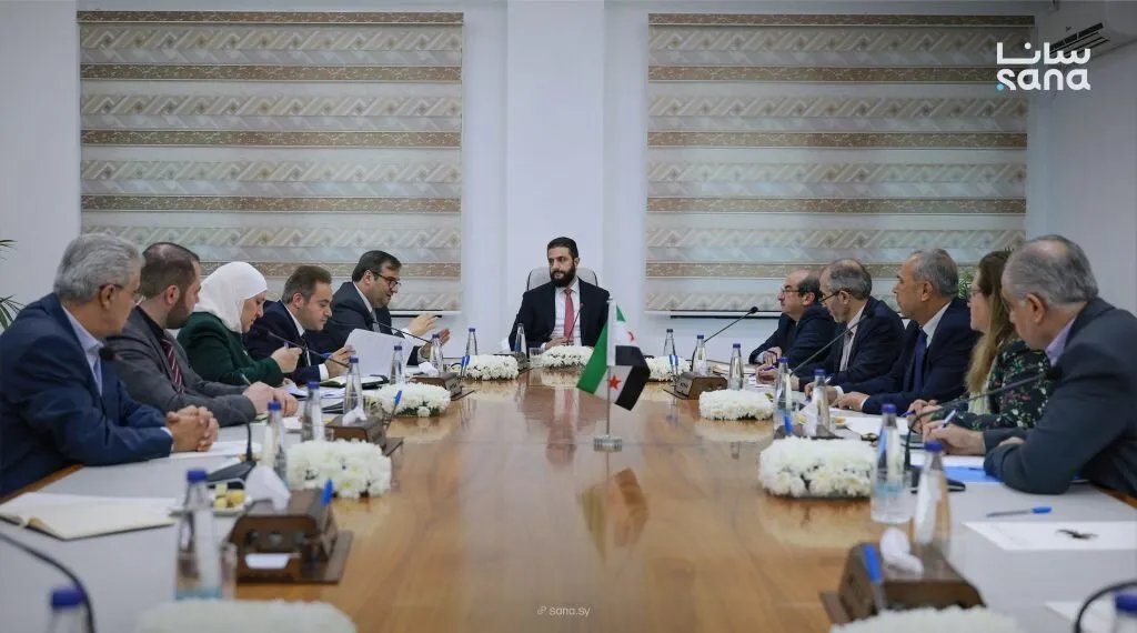 الرئيس الشرع يبحث مع مديري المصارف العامة سبل تطوير القطاع المصرفي الحكومي