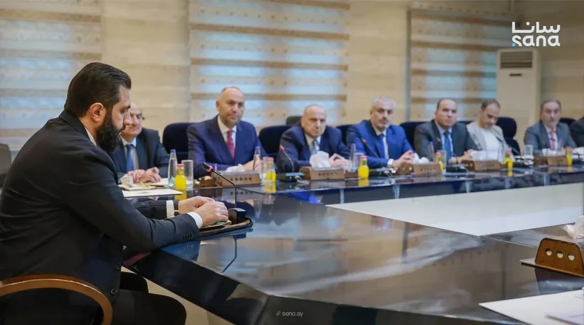 الرئيس الشرع يبحث مع المصارف الخاصة في دمشق سبل دعم التعافي الاقتصادي وتحديات القطاع المصرفي