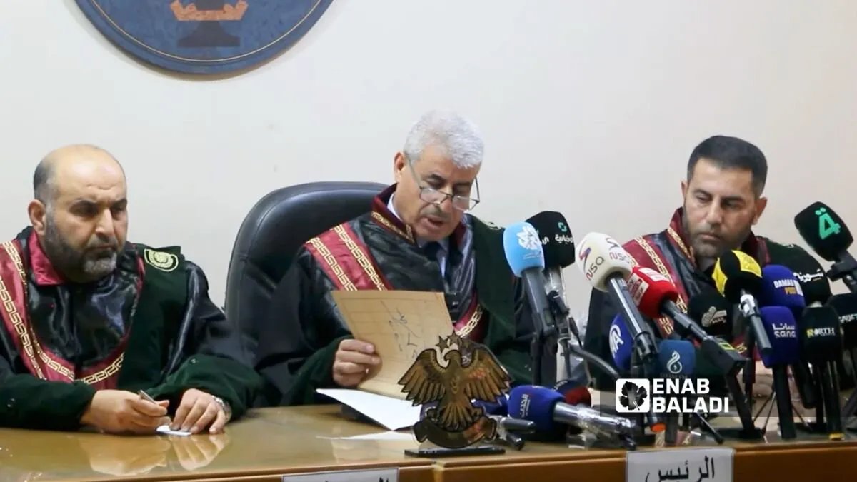 محاكمات علنية لجرائم الساحل: قراءة في الجلسة الأولى وتحديات العدالة