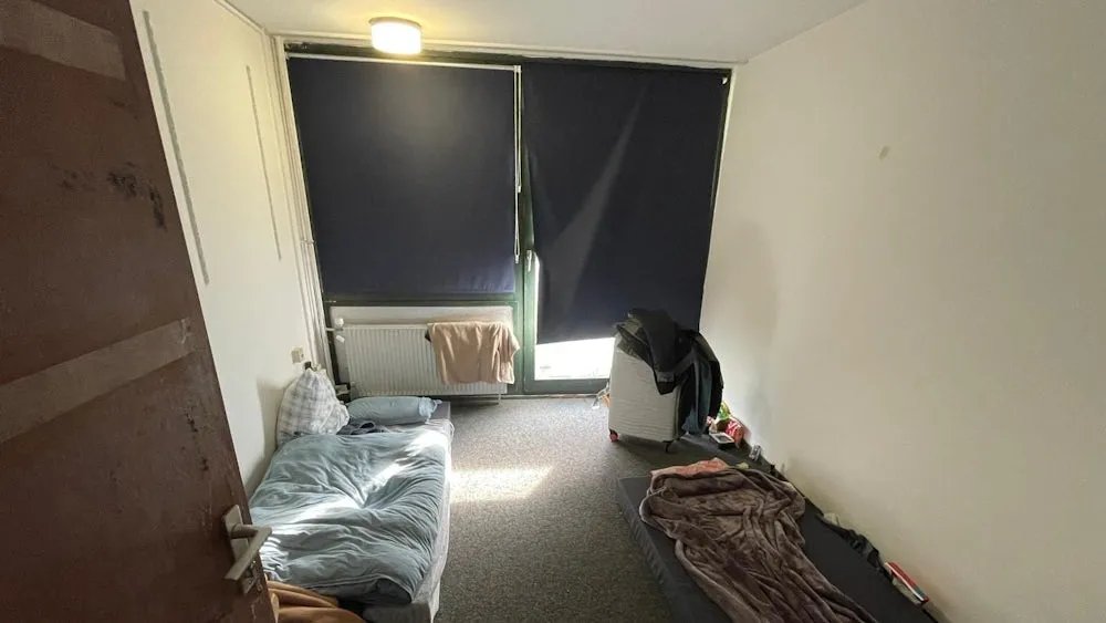 أزمة سكن خانقة في ميونخ: الطلاب يدفعون 70 يورو أسبوعياً مقابل "فرشة على الأرض"