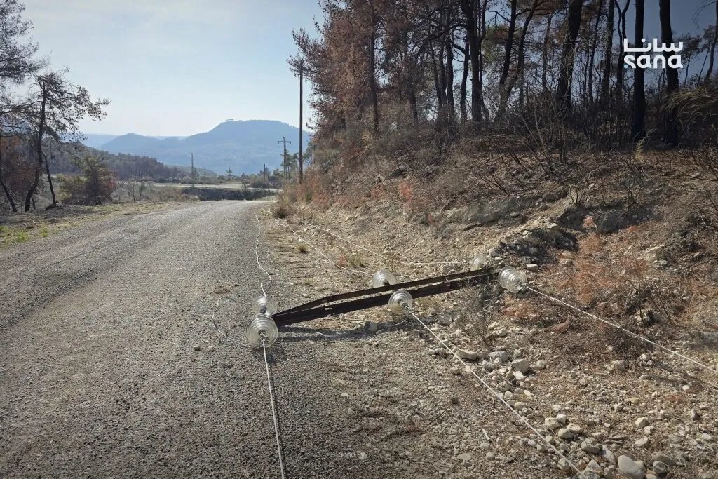 اللاذقية: أضرار جسيمة بشبكة كهرباء جبل التركمان جراء القصف والحرائق