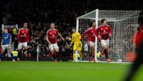 مانشستر يونايتد يجدد مساعيه لضم نجم ريال مدريد أوريلين تشواميني رغم رفض سابق