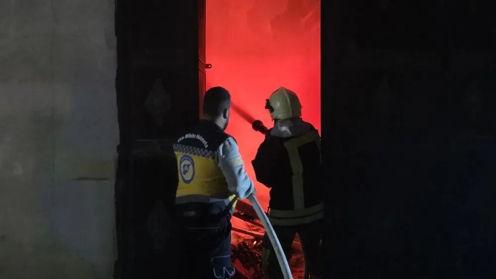 الدفاع المدني السوري يواجه 25 حريقاً في يوم واحد ويحذر من مخاطر الإهمال